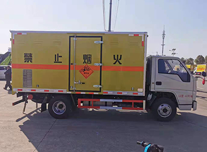 潮安爆破器材运输车